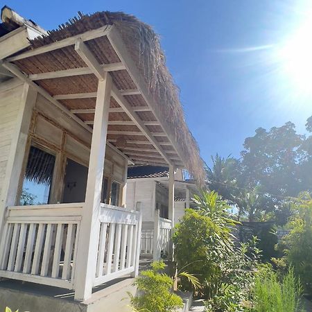 The Layar Homestay Batununggul Extérieur photo