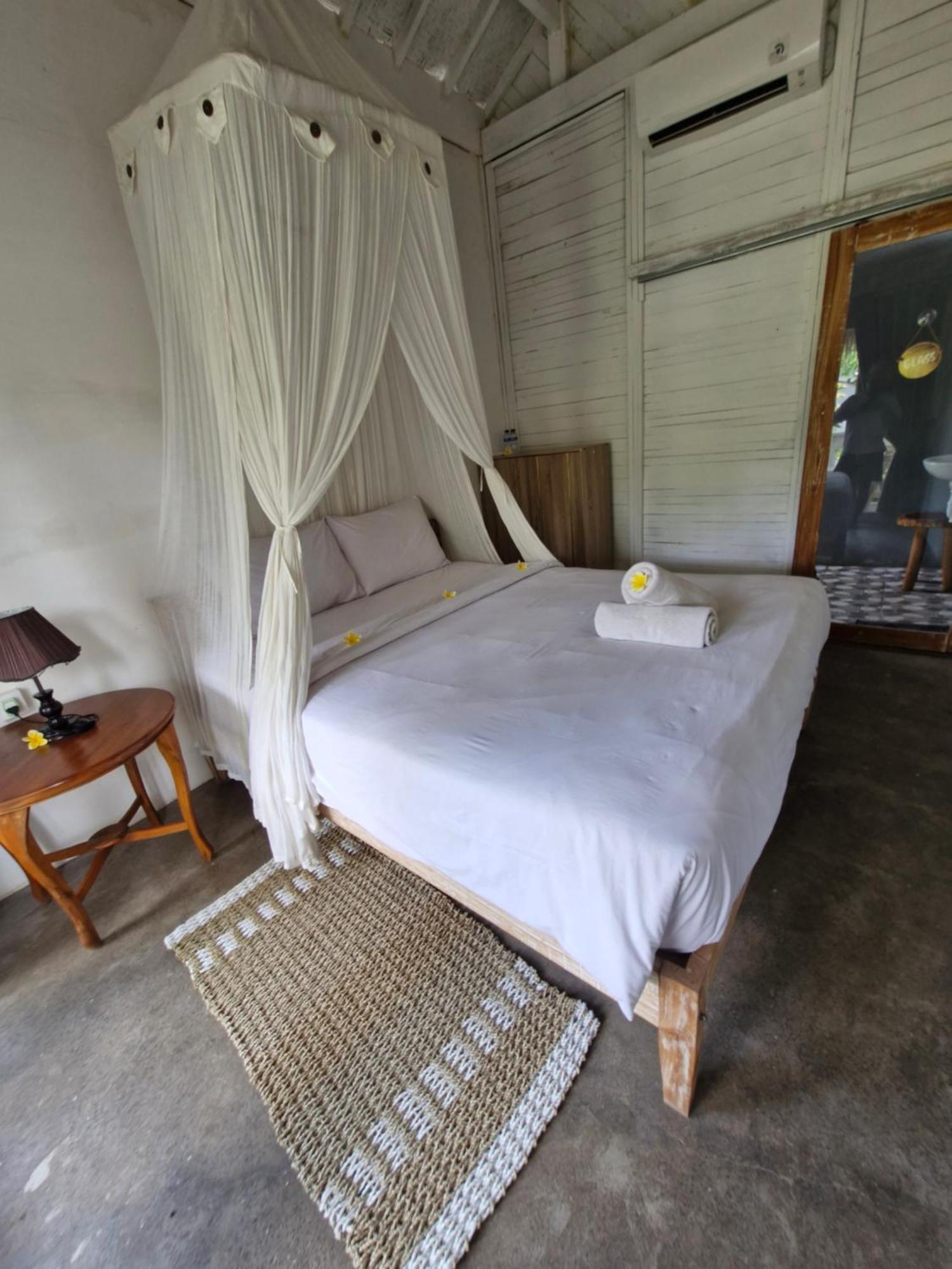 The Layar Homestay Batununggul Extérieur photo